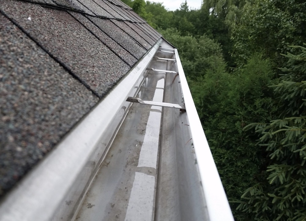 Clean Gutter